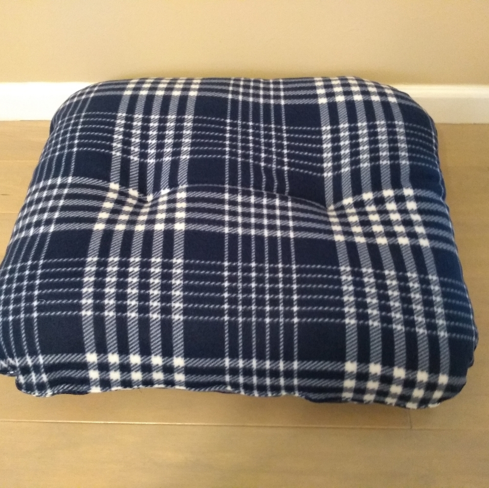 NWOT new dog bed super soft handmade